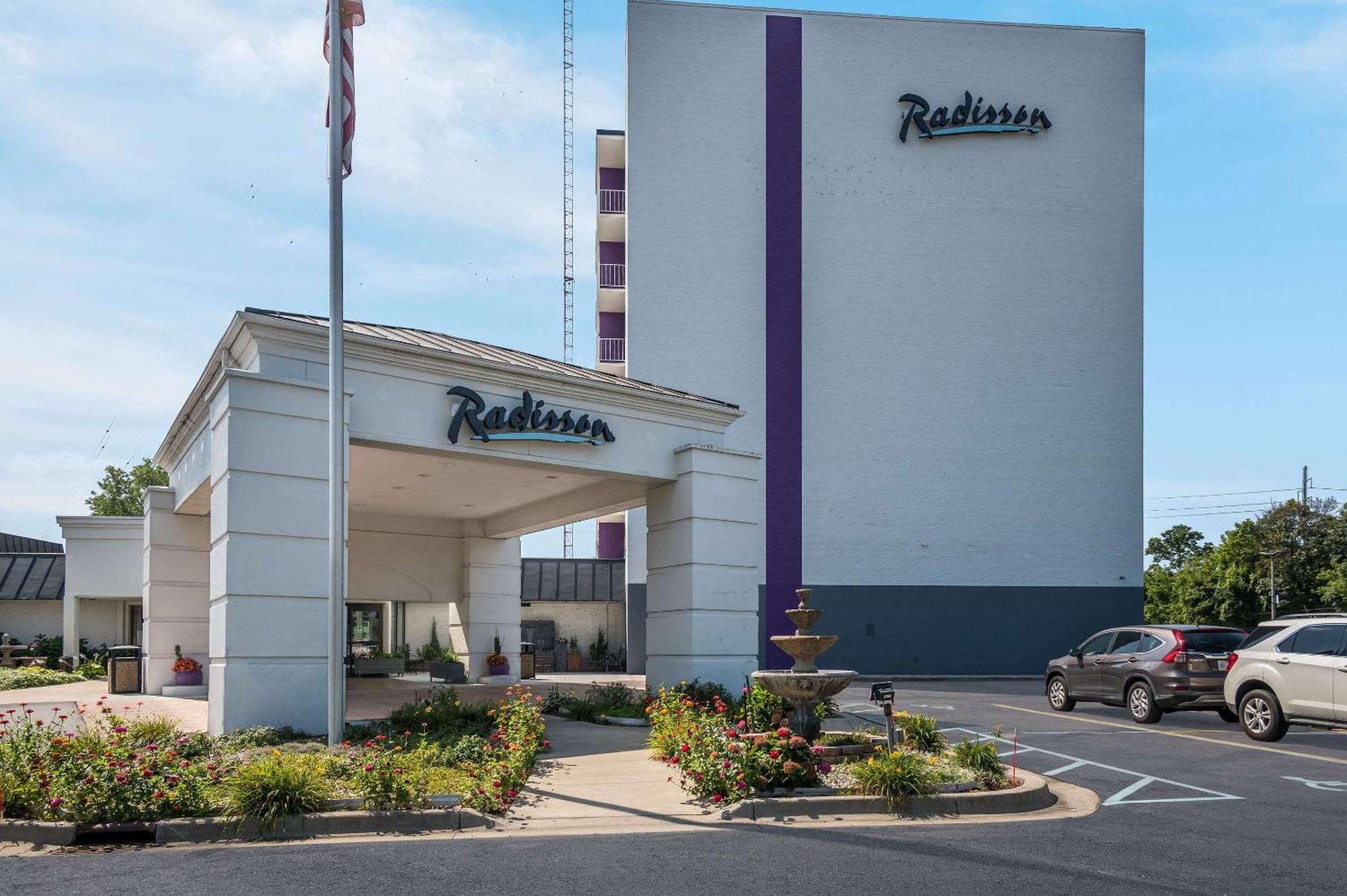 Radisson Hotel Grand Rapids Riverfront Dış mekan fotoğraf