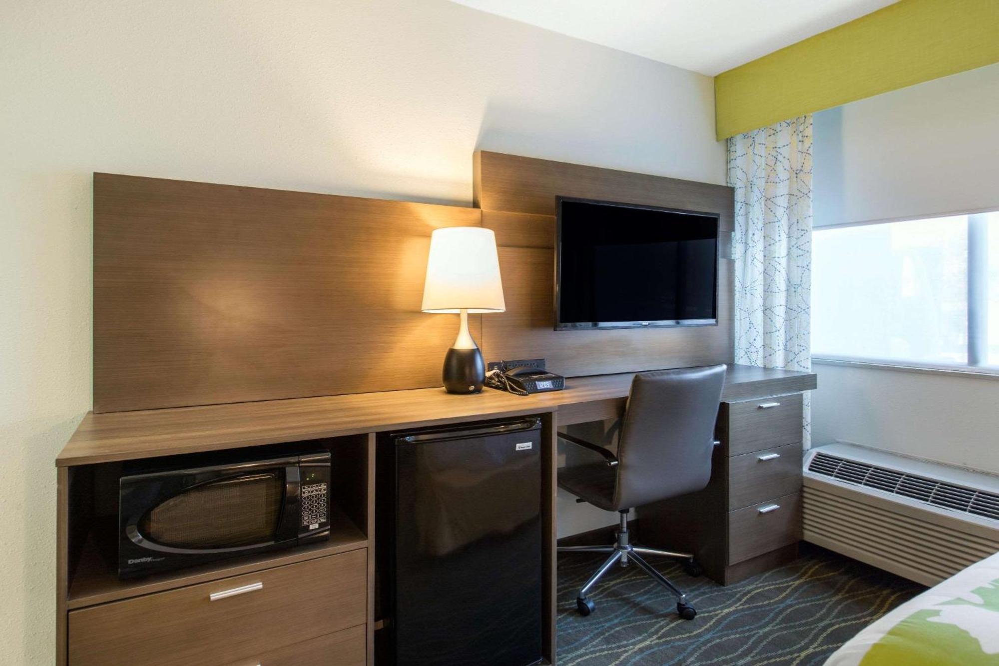 Radisson Hotel Grand Rapids Riverfront Dış mekan fotoğraf