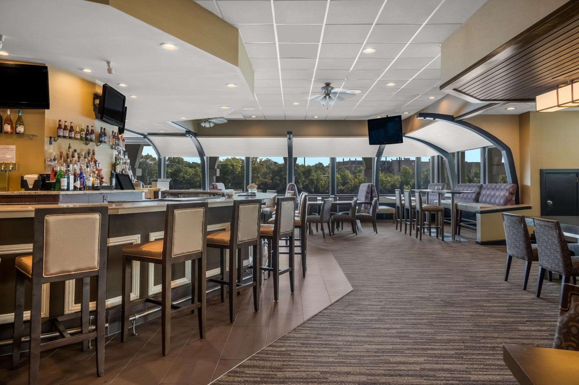 Radisson Hotel Grand Rapids Riverfront Dış mekan fotoğraf