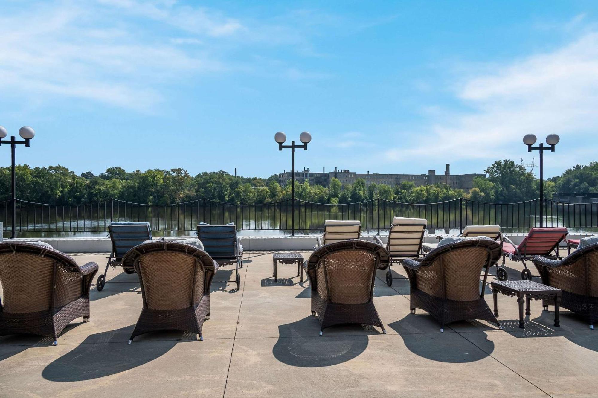 Radisson Hotel Grand Rapids Riverfront Dış mekan fotoğraf