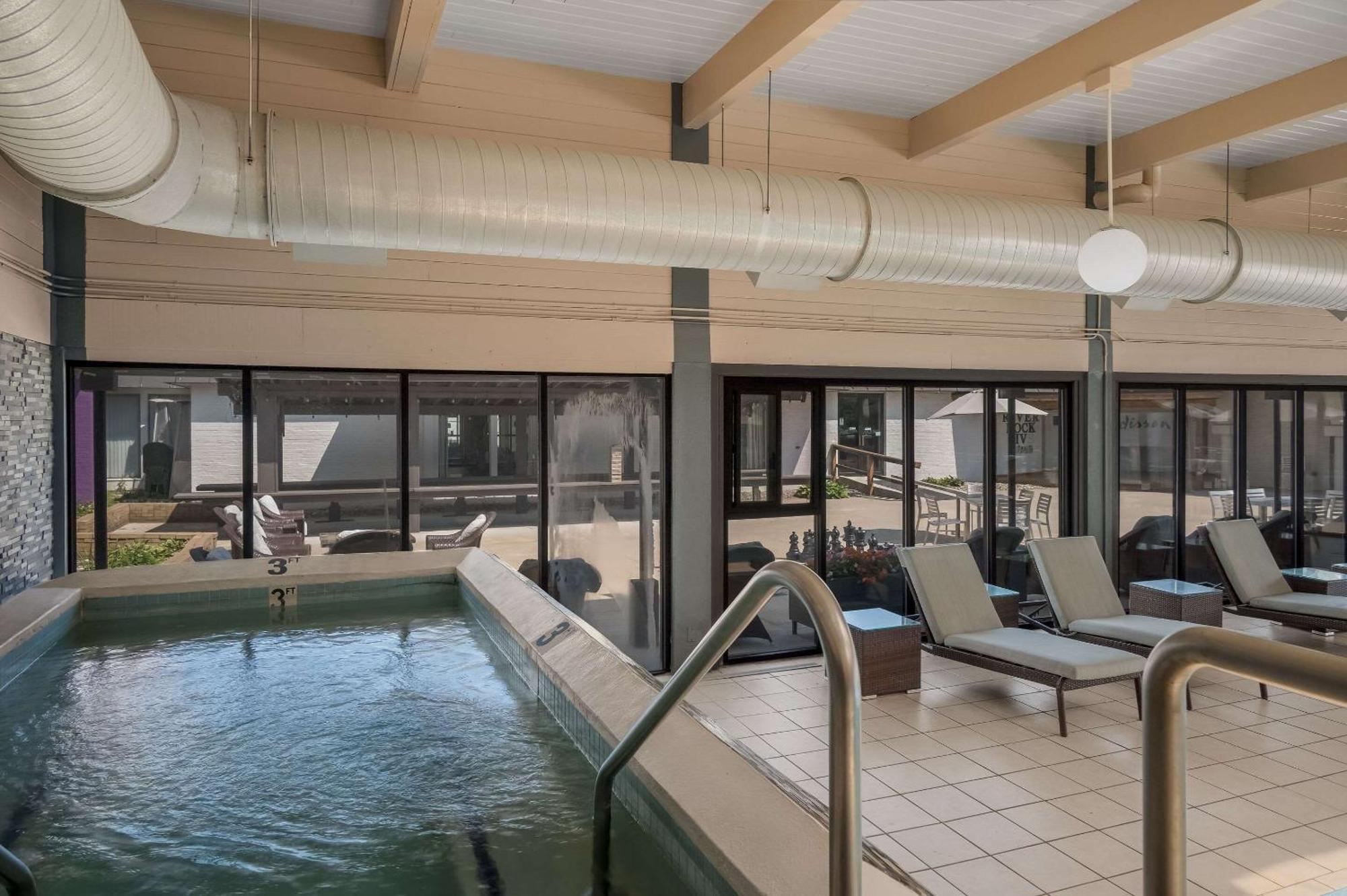 Radisson Hotel Grand Rapids Riverfront Dış mekan fotoğraf
