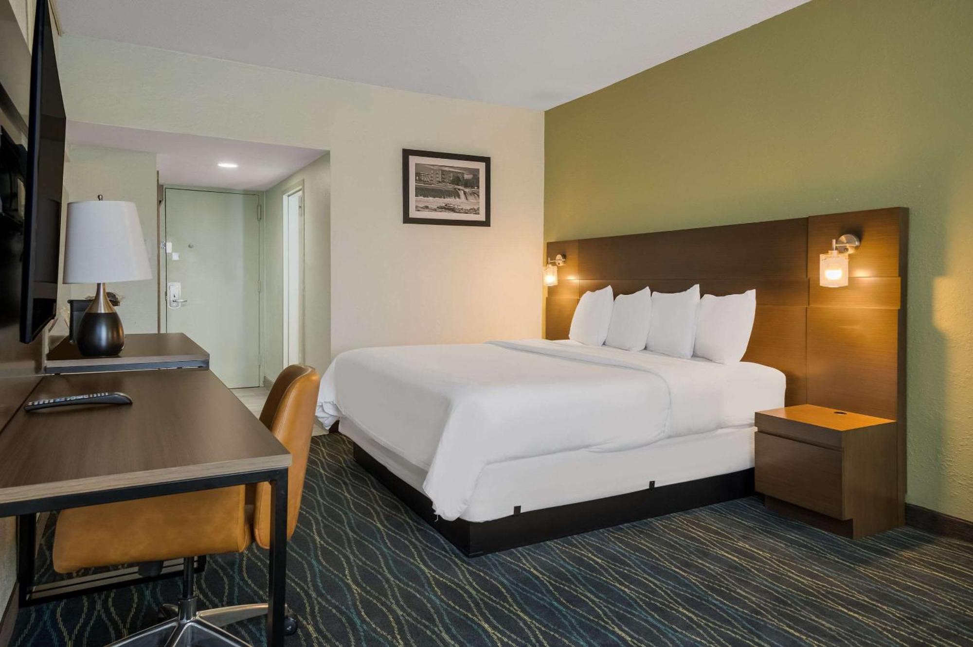 Radisson Hotel Grand Rapids Riverfront Dış mekan fotoğraf